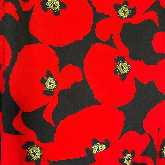 Eloquii Floral Asymmetrical Hem Skirt Red/Black Plus size 22 - Picture 4 of 12